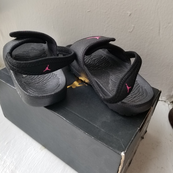 SOLD IN ANOTHER PLATFORM - Picture 3 of 5